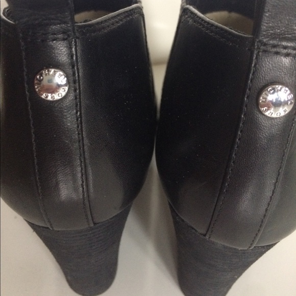 Michael Kors Shoes - Michael Kors black leather pull on ankle boots